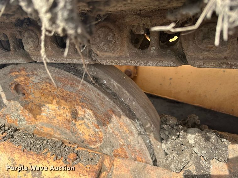 image for item EC2379 1971 International  TD15B cable plow