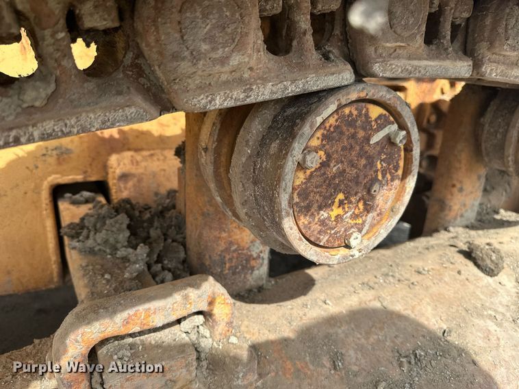 image for item EC2379 1971 International  TD15B cable plow