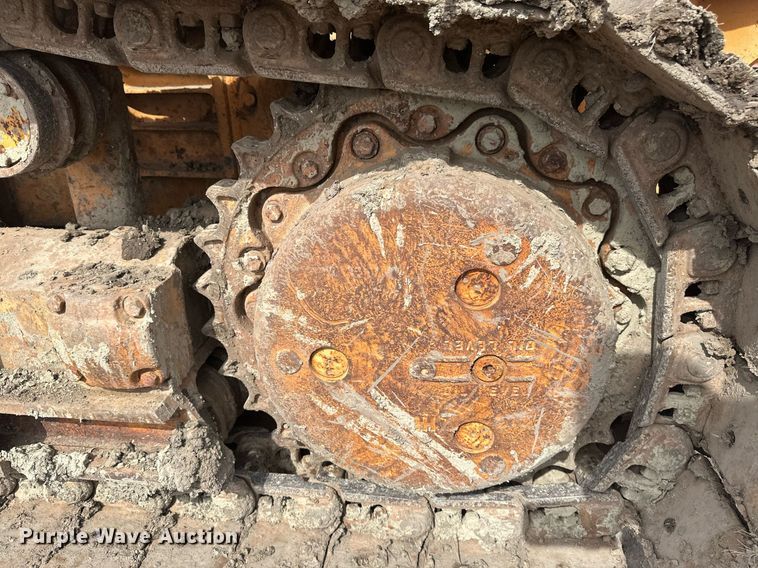 image for item EC2379 1971 International  TD15B cable plow