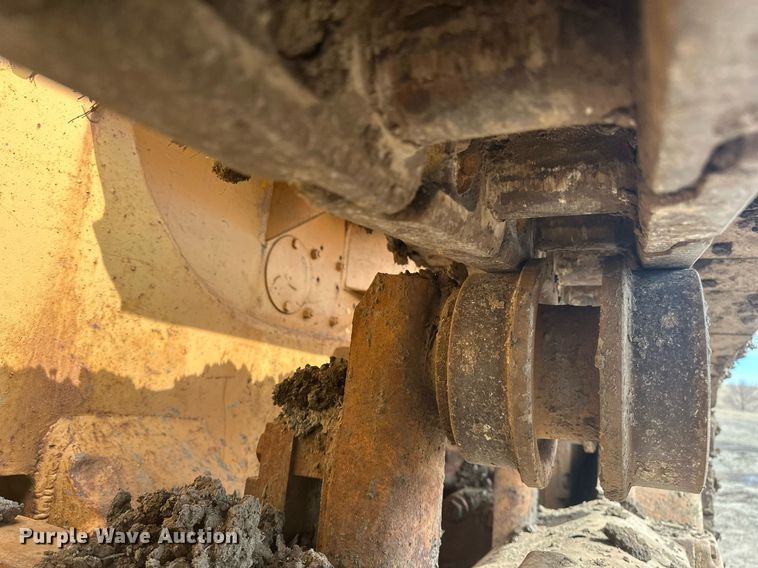 image for item EC2379 1971 International  TD15B cable plow