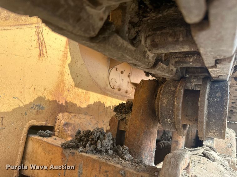 image for item EC2379 1971 International  TD15B cable plow