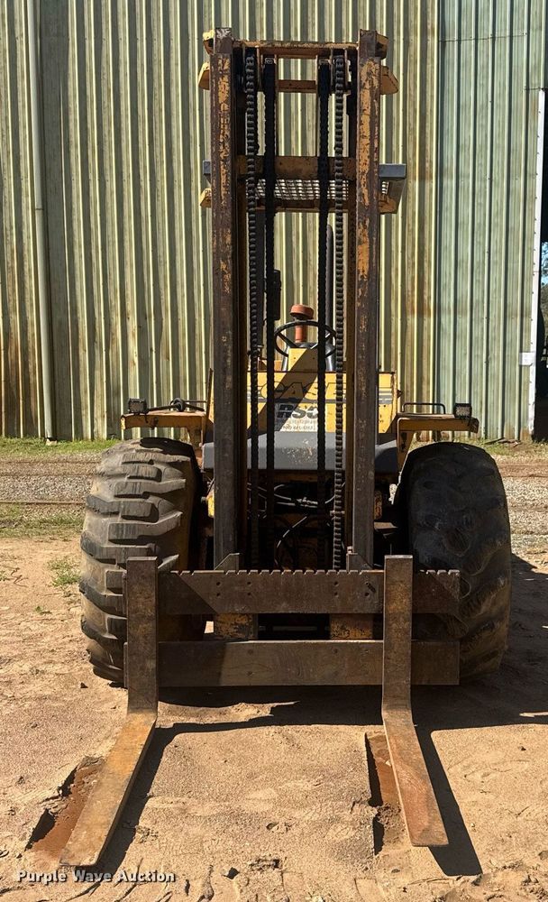 image for item EC3514 1998 Case 586E forklift