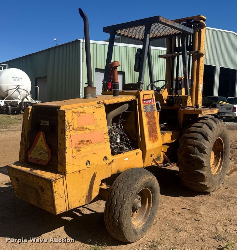 image for item EC3514 1998 Case 586E forklift