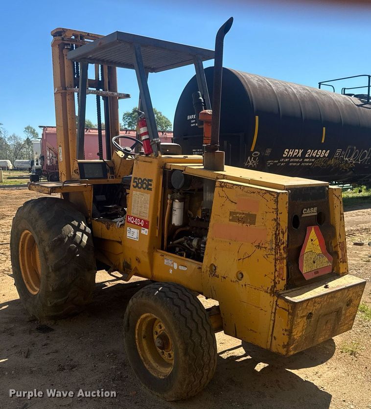 image for item EC3514 1998 Case 586E forklift