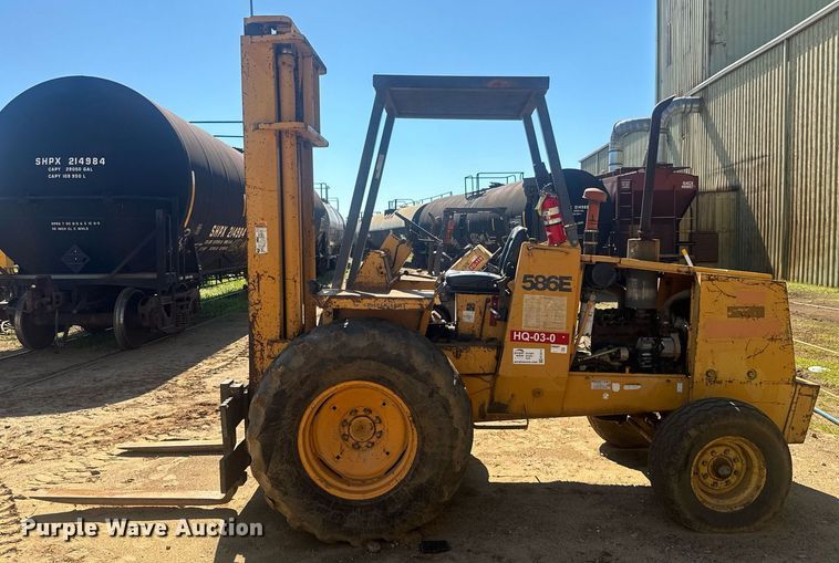 image for item EC3514 1998 Case 586E forklift