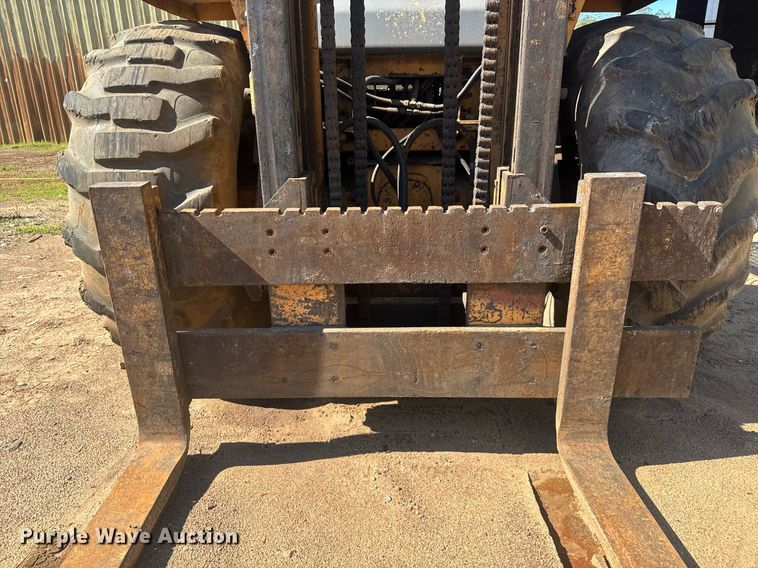 image for item EC3514 1998 Case 586E forklift