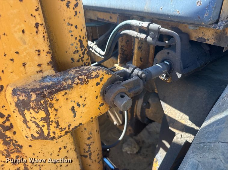 image for item EC3514 1998 Case 586E forklift