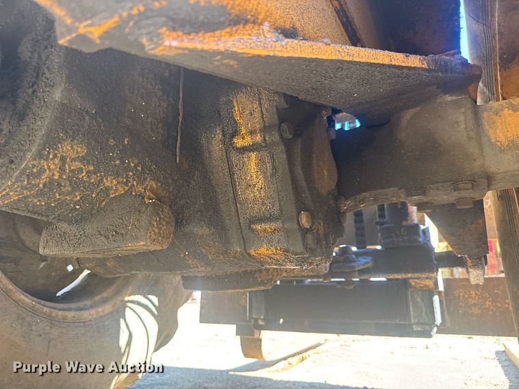 image for item EC3514 1998 Case 586E forklift