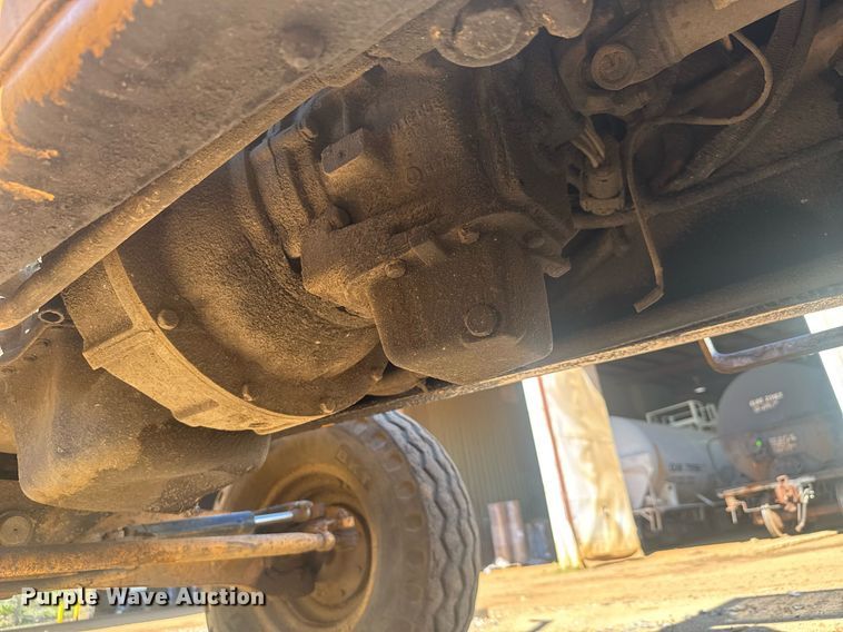 image for item EC3514 1998 Case 586E forklift