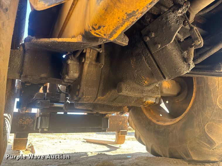 image for item EC3514 1998 Case 586E forklift