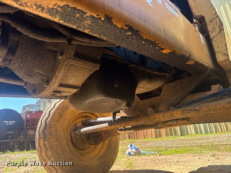 image for item EC3514 1998 Case 586E forklift