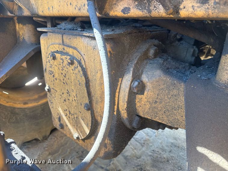 image for item EC3514 1998 Case 586E forklift