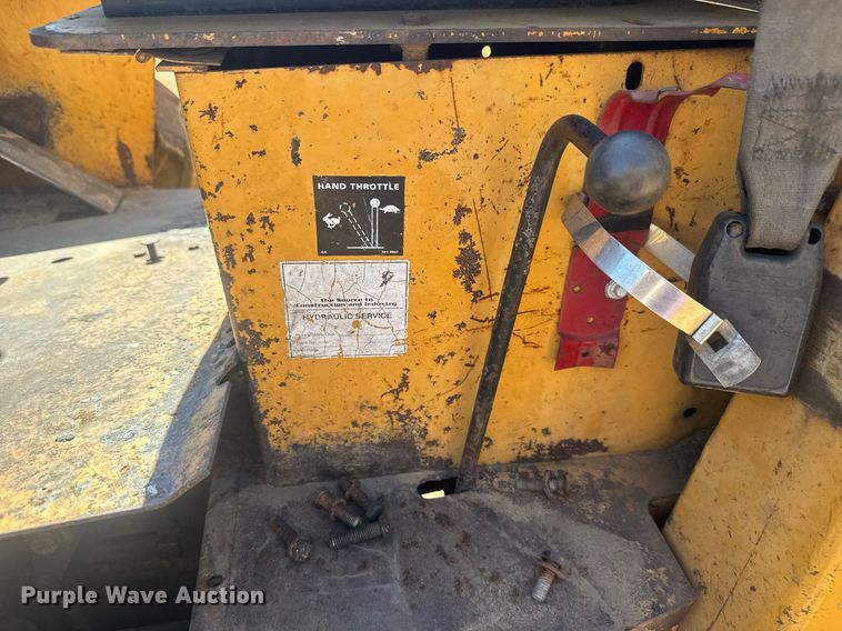 image for item EC3514 1998 Case 586E forklift