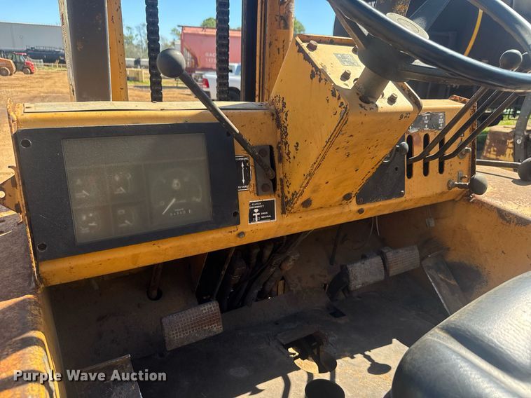 image for item EC3514 1998 Case 586E forklift