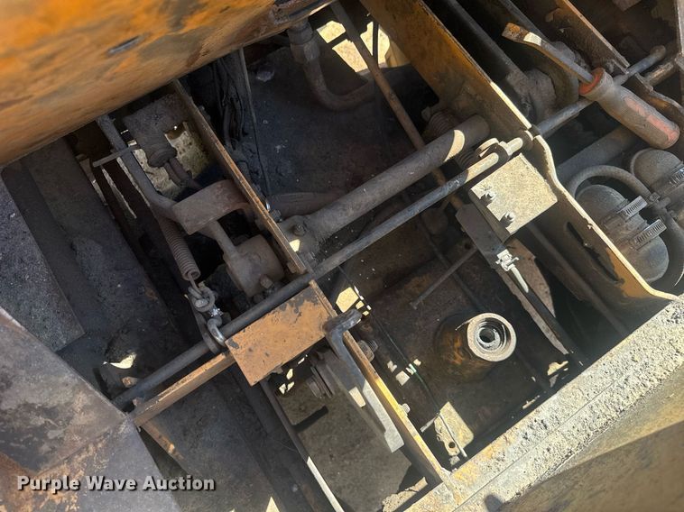 image for item EC3514 1998 Case 586E forklift