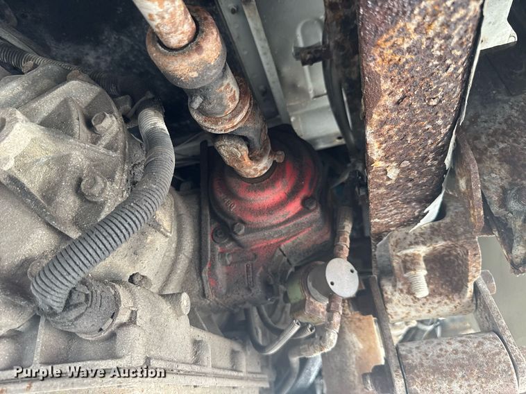 image for item EC3521 2006 International 4200 water truck