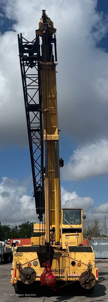 image for item EC3522 1995 Grove RT745-50 crane