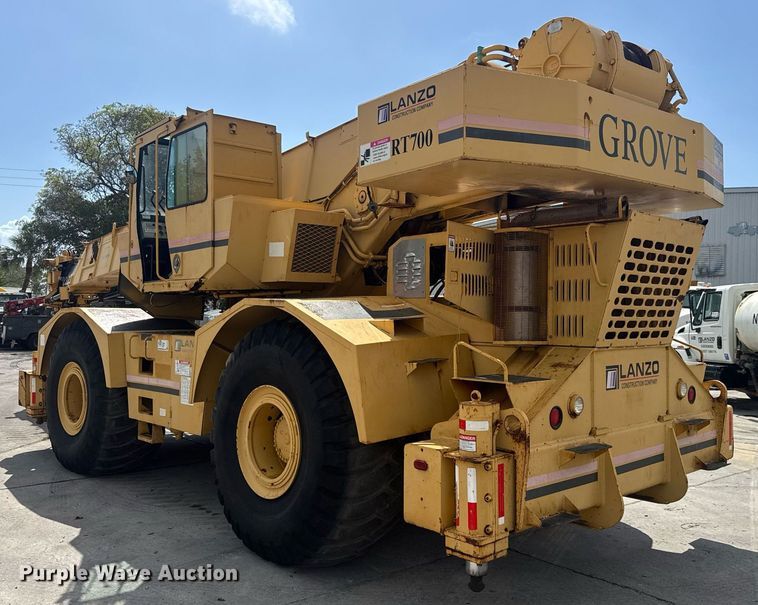 image for item EC3522 1995 Grove RT745-50 crane