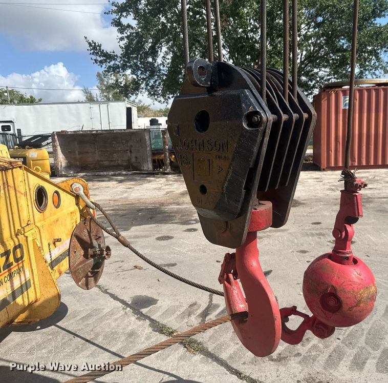 image for item EC3522 1995 Grove RT745-50 crane