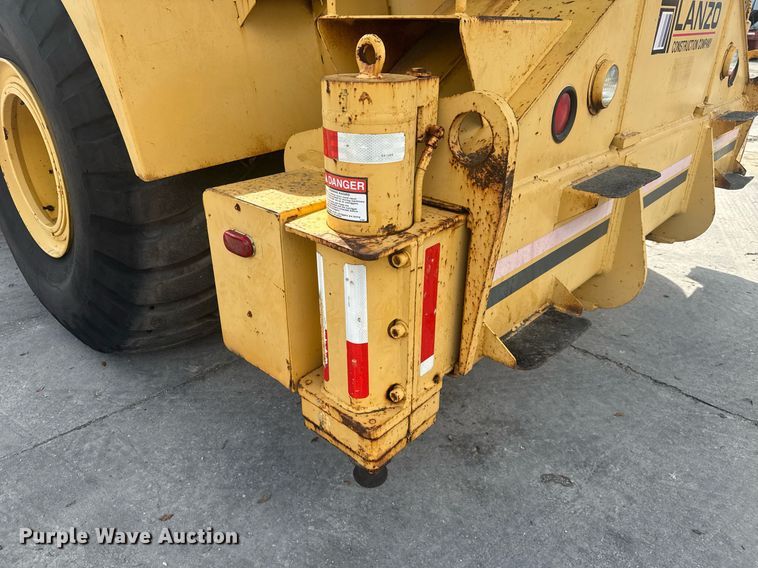 image for item EC3522 1995 Grove RT745-50 crane