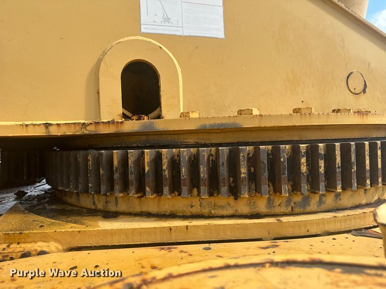 image for item EC3522 1995 Grove RT745-50 crane