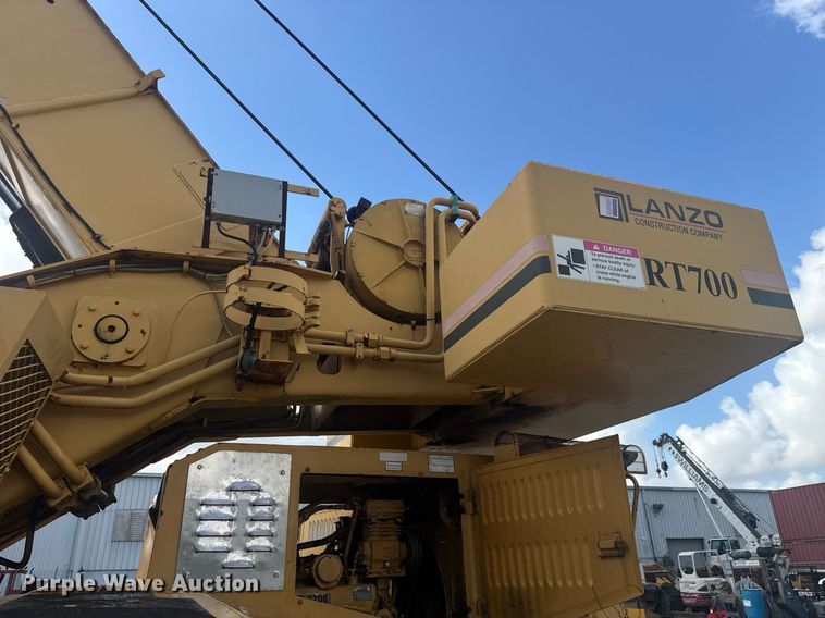 image for item EC3522 1995 Grove RT745-50 crane