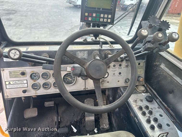 image for item EC3522 1995 Grove RT745-50 crane