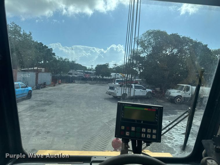 image for item EC3522 1995 Grove RT745-50 crane