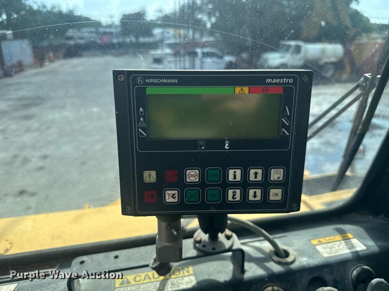 image for item EC3522 1995 Grove RT745-50 crane