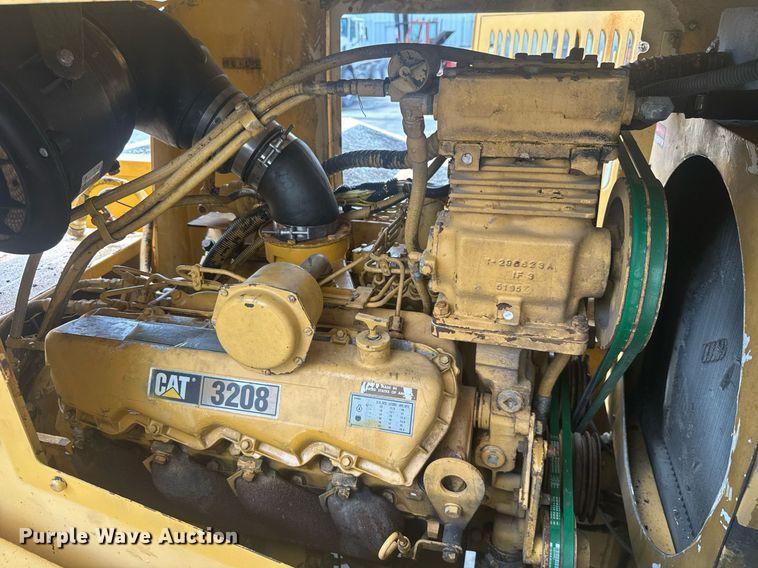 image for item EC3522 1995 Grove RT745-50 crane