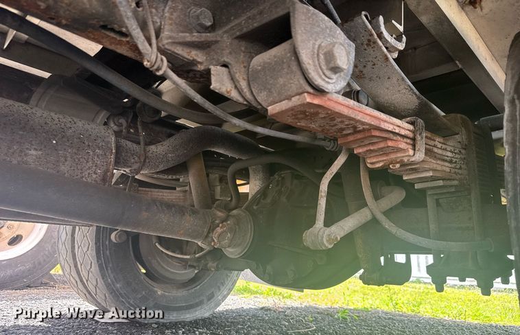 image for item EC3523 2006 Ford F550 Super Duty bucket truck