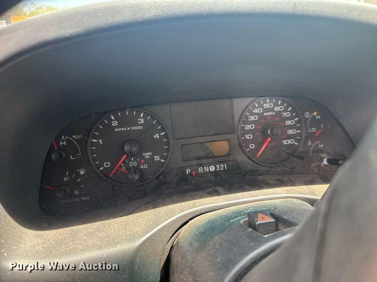 image for item EC3523 2006 Ford F550 Super Duty bucket truck