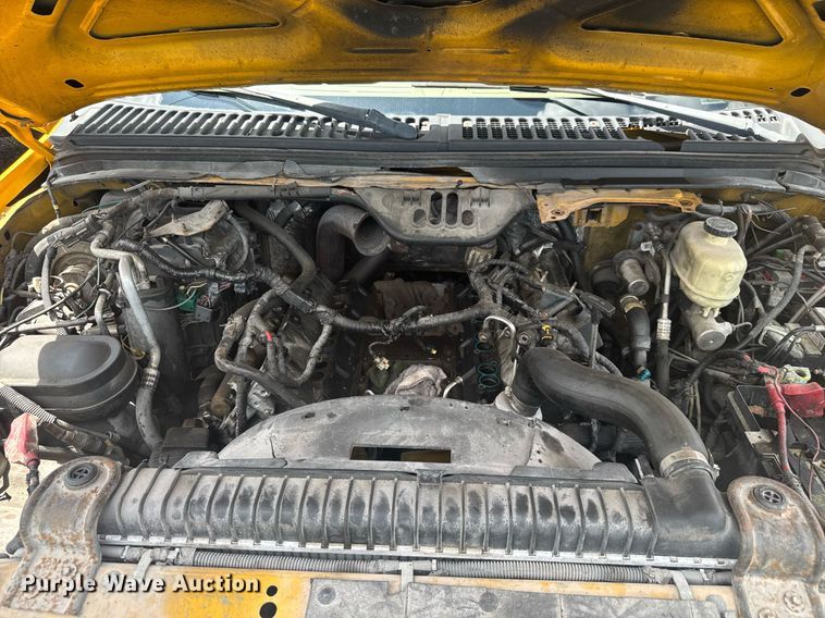 image for item EC3523 2006 Ford F550 Super Duty bucket truck