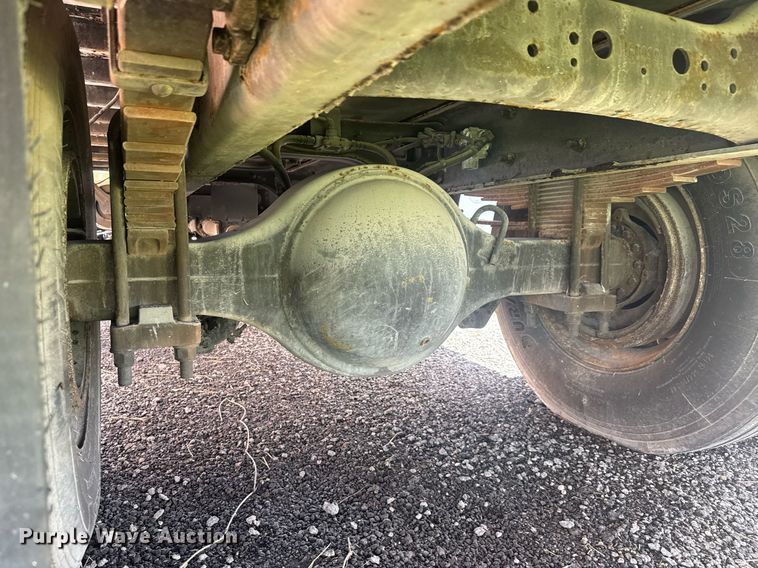 image for item EC3524 2014 International 4300 flatbed truck