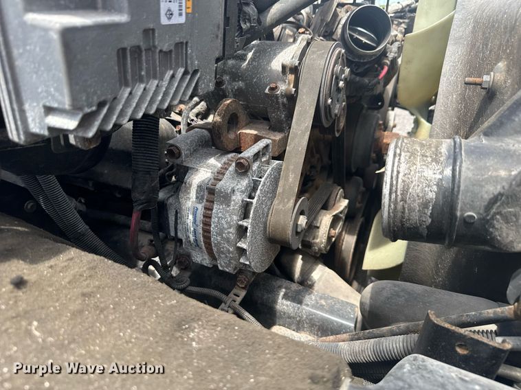 image for item EC3524 2014 International 4300 flatbed truck