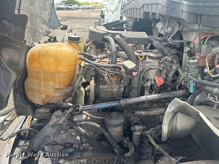 image for item EC3524 2014 International 4300 flatbed truck