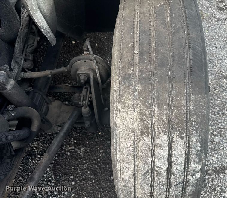 image for item EC3524 2014 International 4300 flatbed truck