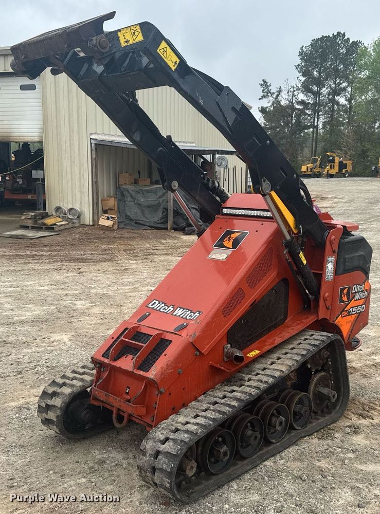 image for item EC3526 2021 Ditch Witch SK1550 compact utility loader