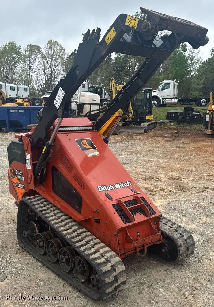 image for item EC3526 2021 Ditch Witch SK1550 compact utility loader
