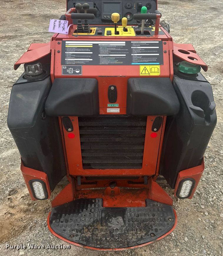 image for item EC3526 2021 Ditch Witch SK1550 compact utility loader