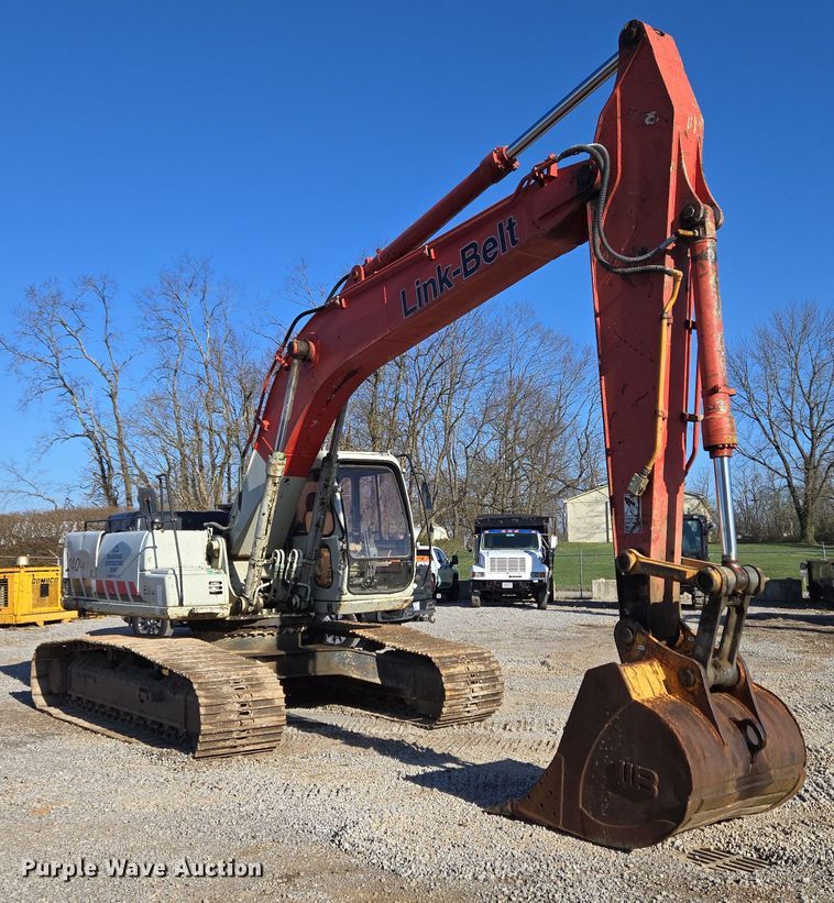 image for item EC4157 2006 Link-Belt 240 LX excavator