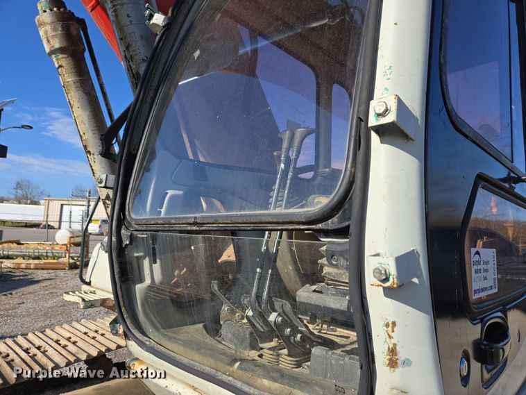 image for item EC4157 2006 Link-Belt 240 LX excavator