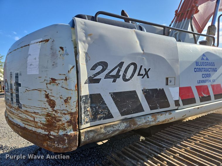 image for item EC4157 2006 Link-Belt 240 LX excavator