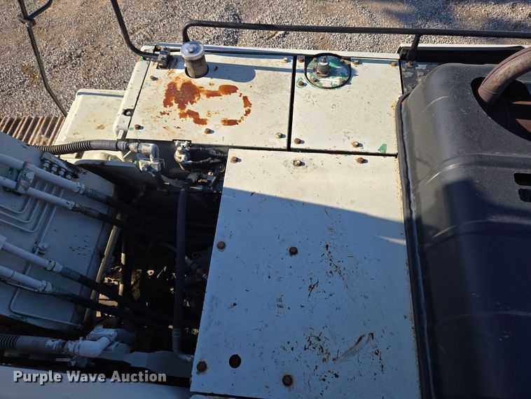 image for item EC4157 2006 Link-Belt 240 LX excavator