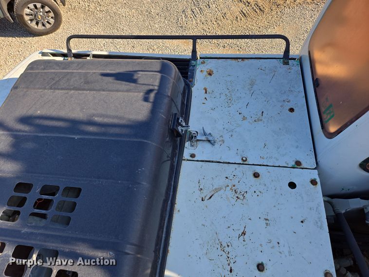 image for item EC4157 2006 Link-Belt 240 LX excavator