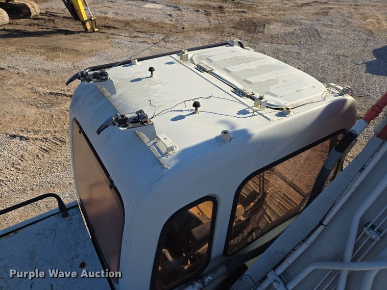 image for item EC4157 2006 Link-Belt 240 LX excavator