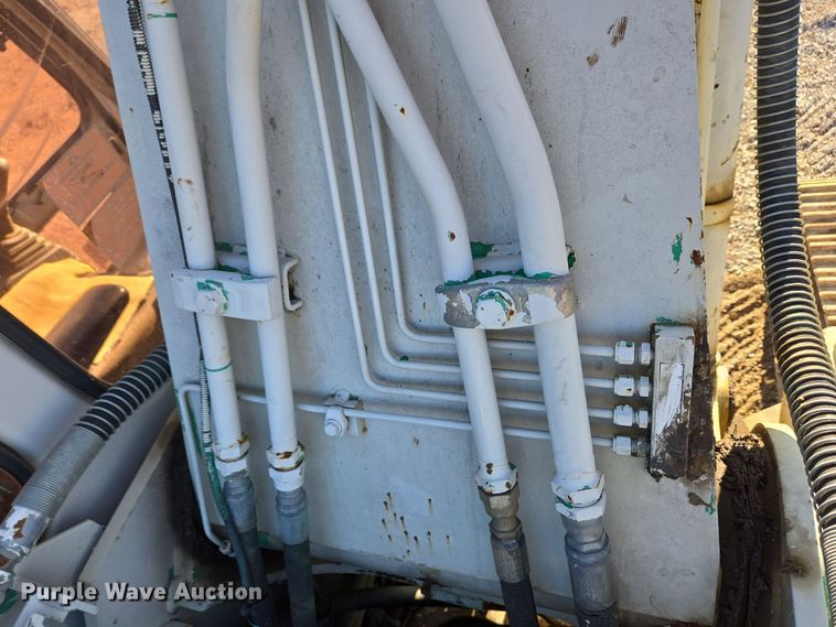 image for item EC4157 2006 Link-Belt 240 LX excavator