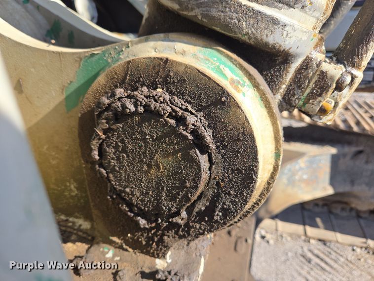 image for item EC4157 2006 Link-Belt 240 LX excavator