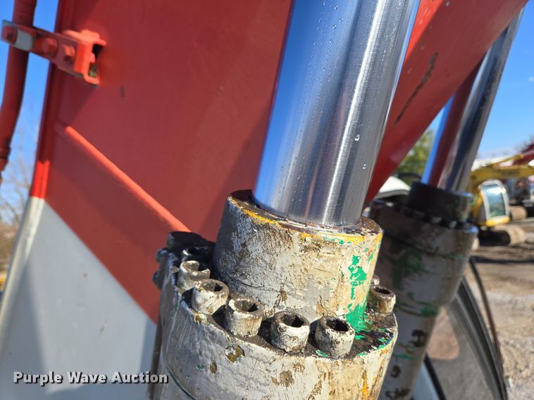 image for item EC4157 2006 Link-Belt 240 LX excavator