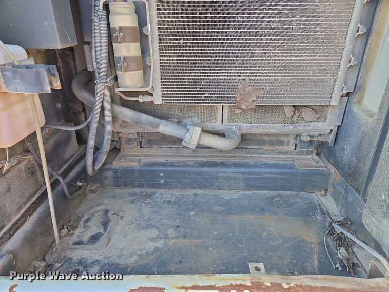 image for item EC4157 2006 Link-Belt 240 LX excavator